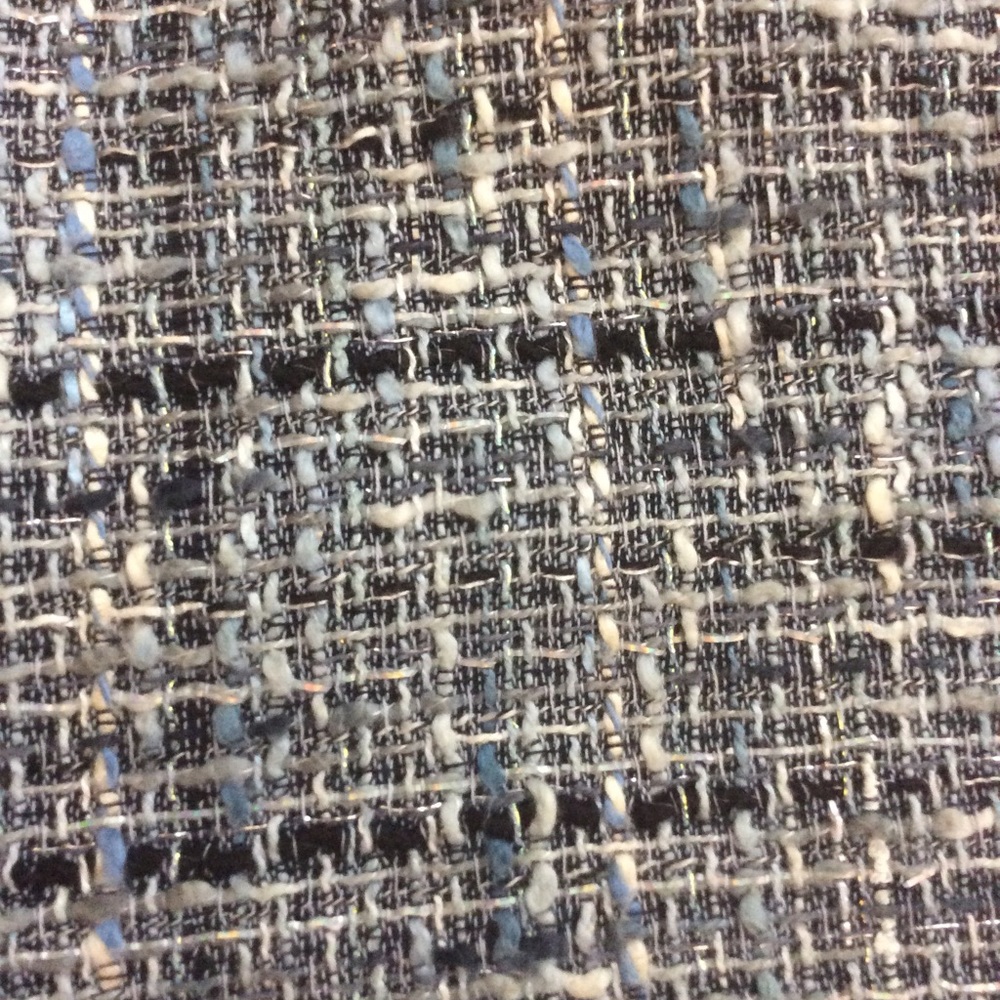 Highly Textured Fringed Boucle Tweed Skirt - Picture 3 of 6